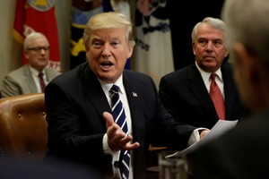 البيت الأبيض لا يذكر إذا التقى ترامب السفير الروسي