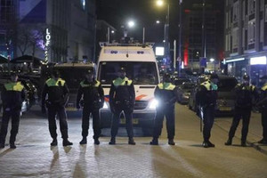 وزيرة الأسرة التركية تقول إنها مُنعت من دخول القنصلية التركية في روتردام بهولندا