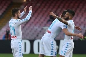 بالفيديو... نابولي ثانيا موقتا في الدوري الإيطالي