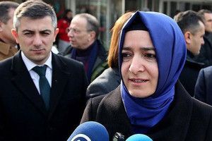 رئيس بلدية: السلطات الهولندية ترحّل وزيرة تركية الى المانيا