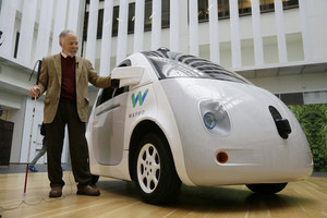 شركة 'وايمو' تصعّد حربها على 'أوبر' في المحاكم وتحاول منعها من استخدام تقنيات 'مسروقة'