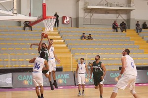 بالصور... فوز النويدارت على البحرين في المربع الفضي لدوري السلة