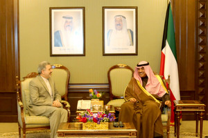 وزير الخارجية الكويتي يتسلم رسالة من الرئيس الإيراني لأمير الكويت