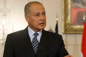 أبو الغيط يبحث في العراق الأوضاع العربية