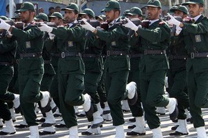 انتقادات للحرس الثوري الإيراني بعد اعتقالات متعلقة بوسائل التواصل