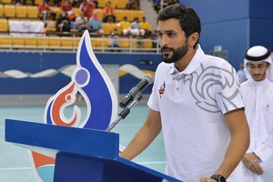 بالصور... ناصر بن حمد يفتتح الأولمبياد المدرسي المصغر الرابع