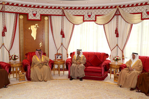 العاهل يلتقي رئيس الوزراء وولي العهد... ويوجه لمتابعة التنسيق مع المؤسسات والهيئات الدولية المعنية بمكافحة الإرهاب