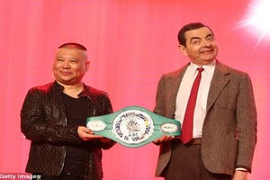 بالصور... 'مستر بين' يطلق أحدث أفلامه في الصين