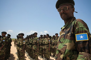 قوات صومالية حررت سفينة من القراصنة تطالب حلف الأطلسي التصدي للصيد غير القانوني