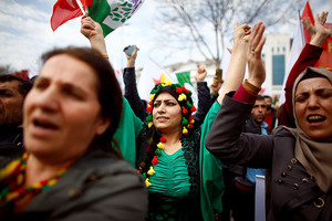 بالصور... أكراد تركيا يحتفلون بالعام الجديد