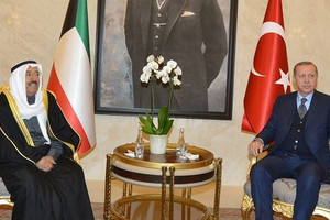 أمير الكويت يصل إلى تركيا في زيارة الرسمية