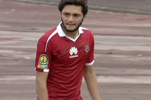 فحص طبي لنيدفيد وزكريا يواصل التأهيل في الاهلي المصري