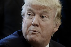 ترامب يتمتع 'بجينات مذهلة' و'صحة ممتازة' بحسب أحد وزرائه