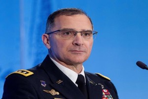 القائد الأعلى لقوات حلف شمال الأطلسي في أفغانستان يتحدث عن دعم روسي محتمل لطالبان