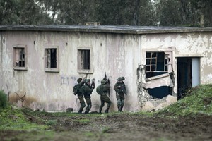 إصابة عدد من الفلسطينيين في مواجهات مع قوات إسرائيلية شمال الخليل