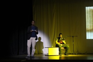 البحرين : بالصور... ممثلة جمعية 'كلنا نقرأ' نور جمال: 'ندماء الكلمة'... تجربة فريدة من نوعها