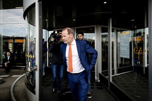 اقالة داني بليند من تدريب المنتخب الهولندي