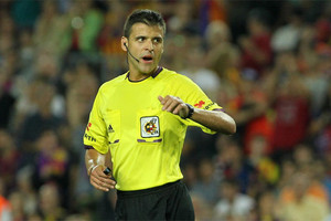 جيل مانزانو حكما لمباراة الكلاسيكو بين ريال مدريد وبرشلونة