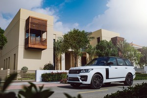 'لاند روفر' تقدم لزبائنها خيار إضفاء لمسة شخصية على سياراتهم مع باقة التصميم الجديدة