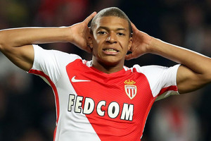 'جنون' في مزاد مهاجم موناكو الشاب