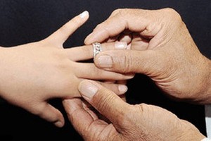 200 ألف سعودية تزوجن في سن الـ15