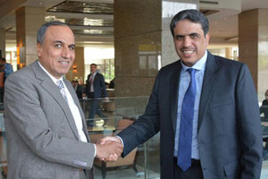 البحرين : وزير الإعلام: الصحافة البحرينية والمصرية شريكة في توطيد أواصر الأخوة العربية