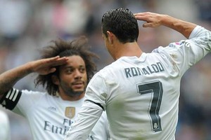 بالفيديو... صداقة مارسيلو ورونالدو تمنح الدون 4 أهداف في سباق الهدافين