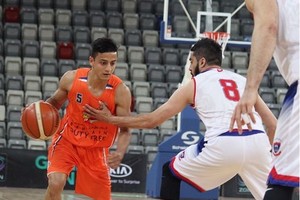 بالفيديو... المنامة يضرب موعدا مع المحرق في نهائي دوري السلة بتخطيه الحالة