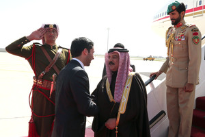 البحرين : العاهل يصل الأردن للمشاركة في القمة العربية الـ28
