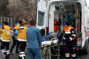 مقتل شخص وإصابة آخر في انفجارين منفصلين بمدينة إزمير التركية