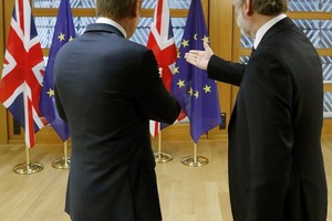 زعماء الاتحاد الأوروبي يتعهدون بالوحدة خلال مفاوضات خروج بريطانيا من الاتحاد