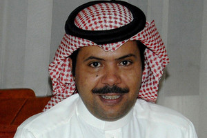 معارض كويتي يعود إلى بلاده إثر ترحيله قبل عامين