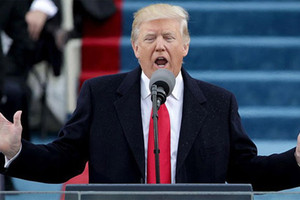 أزمة دبلوماسيين تواجه ترامب... 57 دولة بلا سفراء