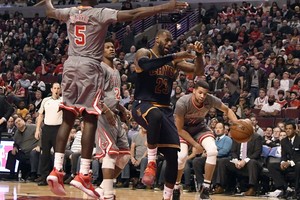 بالفيديو... خسارة ثالثة على التوالي للبطل في الدوري الاميركي للمحترفين