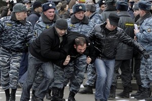الشرطة توقف عشرات خلال تظاهرة للمعارضة في موسكو