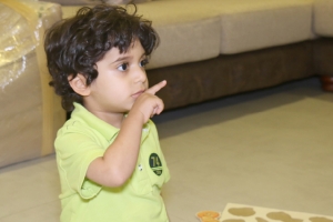 بالفيديو ... ﻿أم يوسف: التوحد هدية من الله... إنهم أطفال استثنائيون بأحاسيسهم