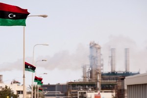 أسعار النفط تتراجع تحت وطأة تعافي الإنتاج الليبي