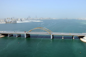 البحرين : الطقس اليوم: معتدل مع بعض السحب