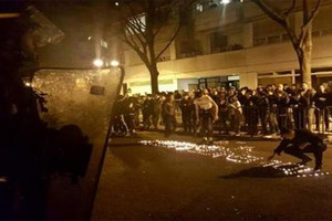 صدامات في باريس بين قوات الامن ومتظاهرين ينددون بمقتل صيني على يد شرطي