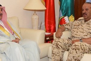 القائد العام يستعرض مع السفير الكويتي عدداً من الموضوعات المشتركة