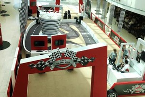 مجمع السيف يجلب أجواء الإثارة والتشويق لعشاق الفورمولا 1