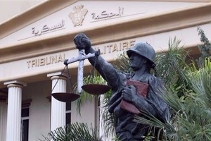 الادعاء اللبناني يتهم 5 سوريين بنقل وتهريب مسلحين وقتل عسكريين لبنانيين