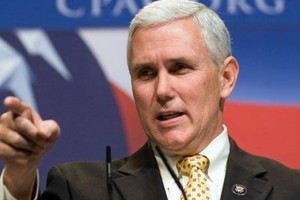 نائب الرئيس الأميركي للعبادي: سياستنا في المنطقة لم تتغير