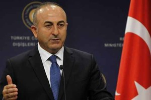 تركيا: يجب على روسيا أن تكف عن الإصرار على بقاء الأسد