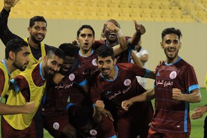 بالصور... الشباب يهزم البديع ويعود رسمياً لدوري فيفا لكرة القدم