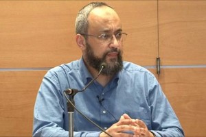 طرد المفكر الإسلامي السويسري المثير للجدل هاني رمضان من فرنسا