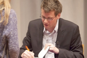 من بين 3200 كتاب للأطفال... 93 منها تتناول قصص السُّود