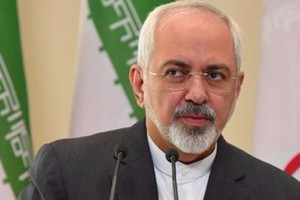 ظريف يدين في اتصال هاتفي مع نظيره المصري تفجيري الكنيستين