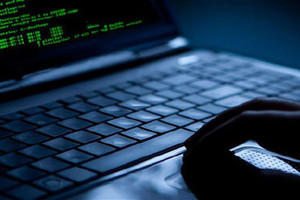 سفارة: إلقاء القبض على مبرمج كمبيوتر روسي في إسبانيا