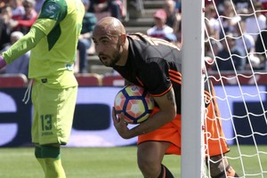 فالنسيا الإسباني يضم الإيطالي زازا نهائيا حتى 2021